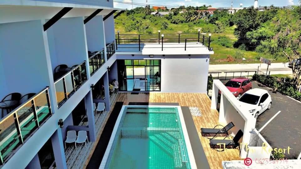 The Phu Resort プランブリー エクステリア 写真